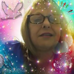 Meet your Posher, Beatriz